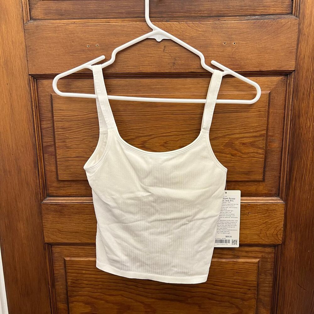 Lululemon Ebb to Street Scoop Cropped Tank B/C sz 6 White NWT's $68